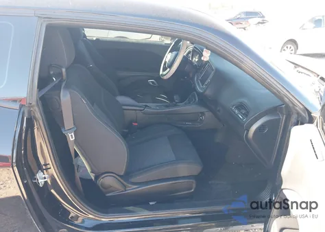 2022 Dodge Challenger Sxt из США, поврежденный, VIN 2C3CDZAG7NH151930